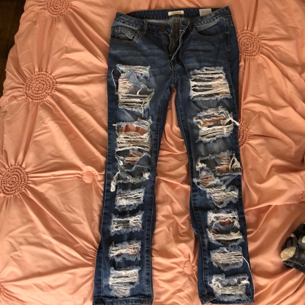 Fashion Nova Ripped Jeans size 5